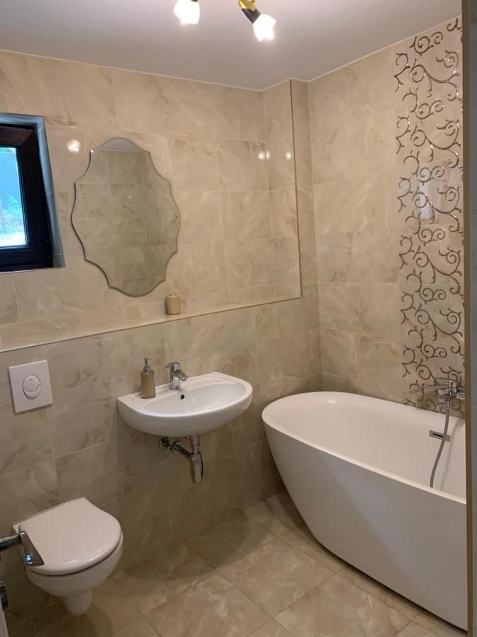 Apartament Micsunelelor Cu Parcare Privata Iasi Exteriör bild